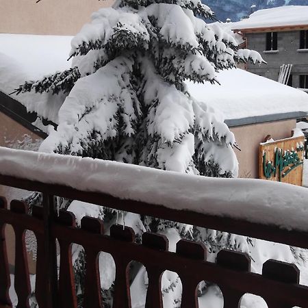 Hotel Les Mottets อุสซัวส์ ภายนอก รูปภาพ