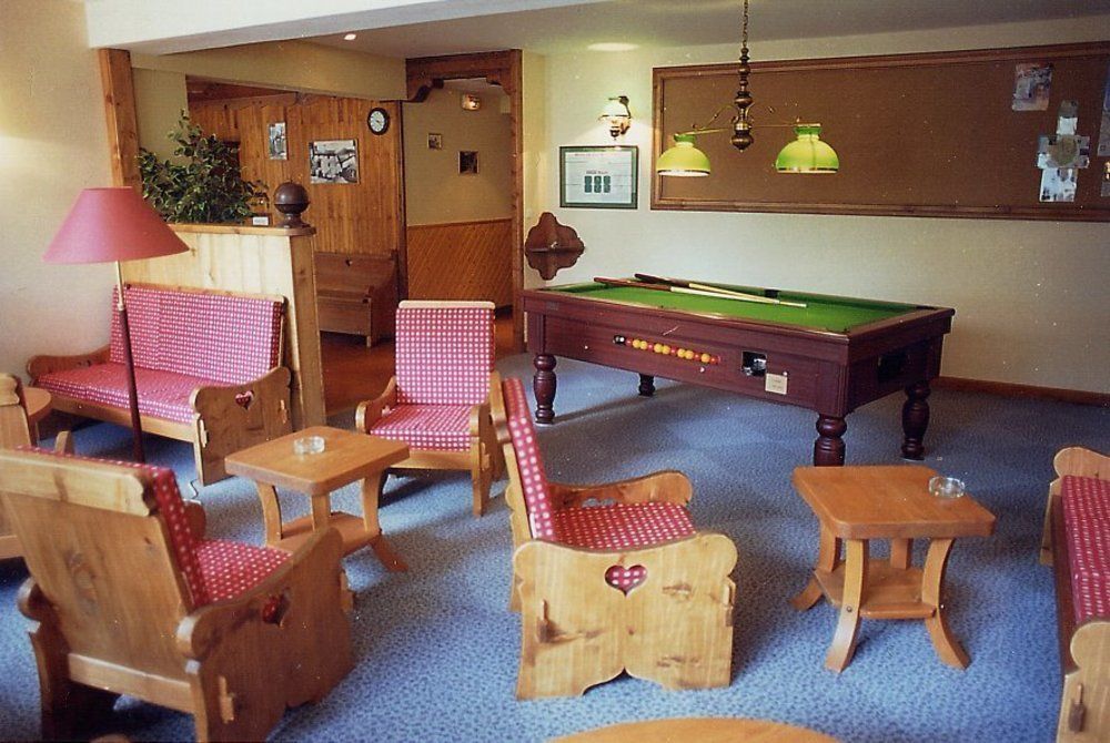 Hotel Les Mottets อุสซัวส์ ภายนอก รูปภาพ
